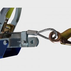 Wire rope tensioner
